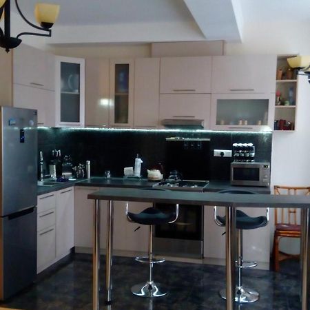Vake-Saburtalo Hillside Apartman Tbiliszi Kültér fotó