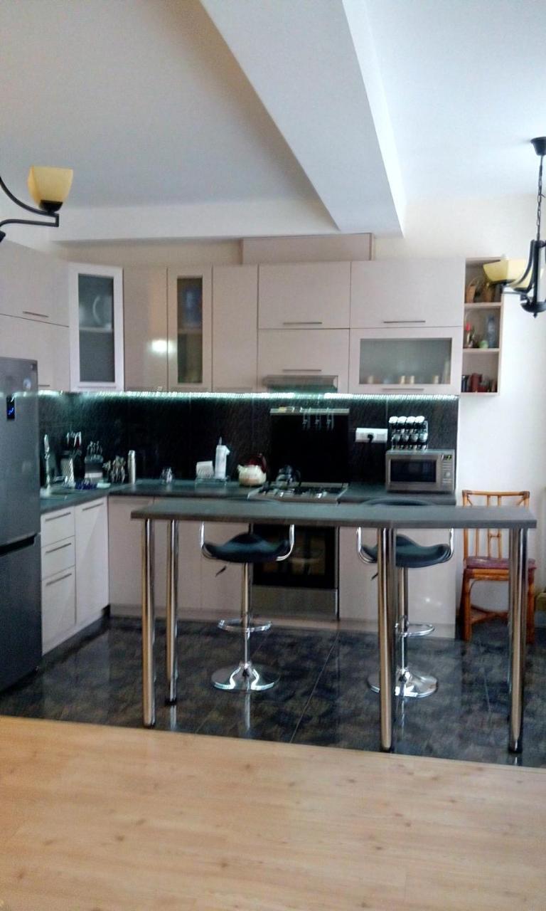 Vake-Saburtalo Hillside Apartman Tbiliszi Kültér fotó